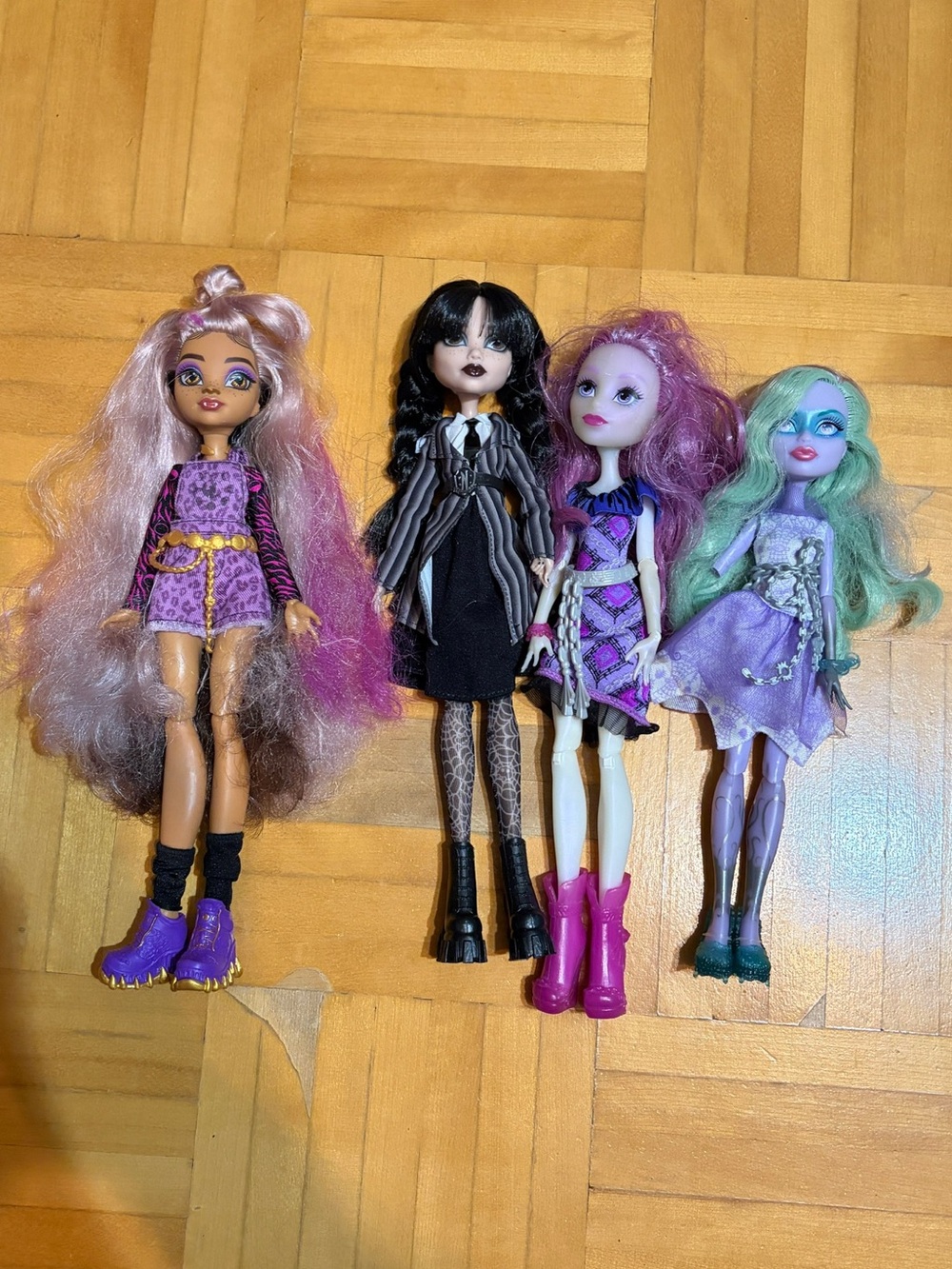 monster high Dolls Lot